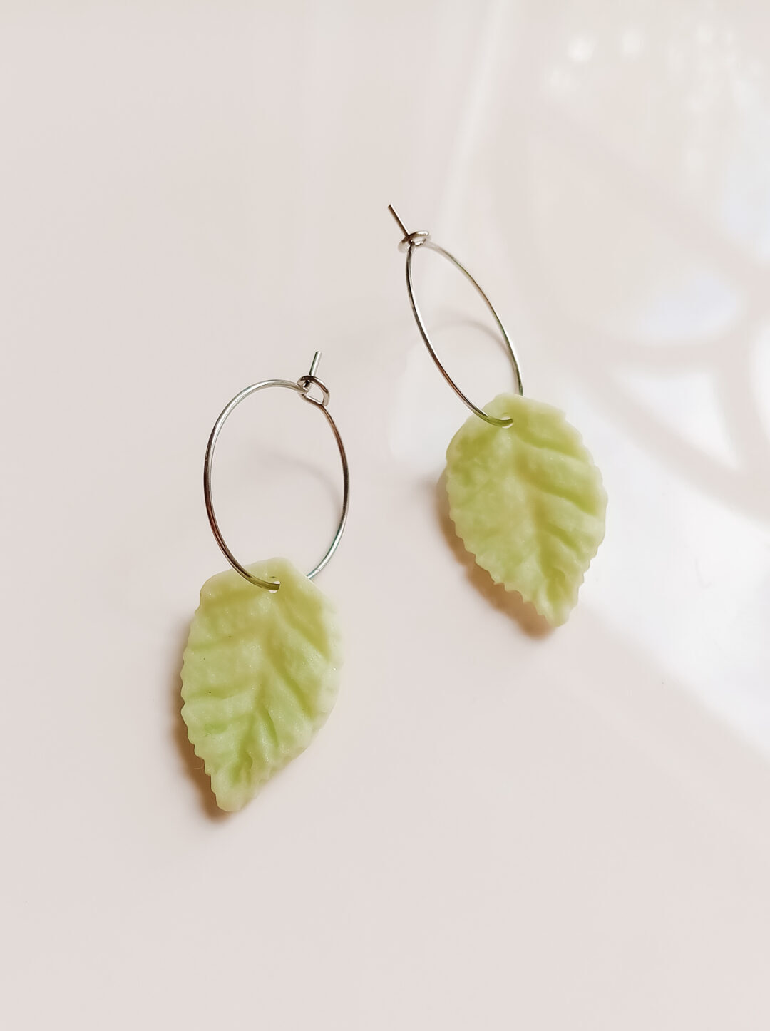 oorbel green leaf