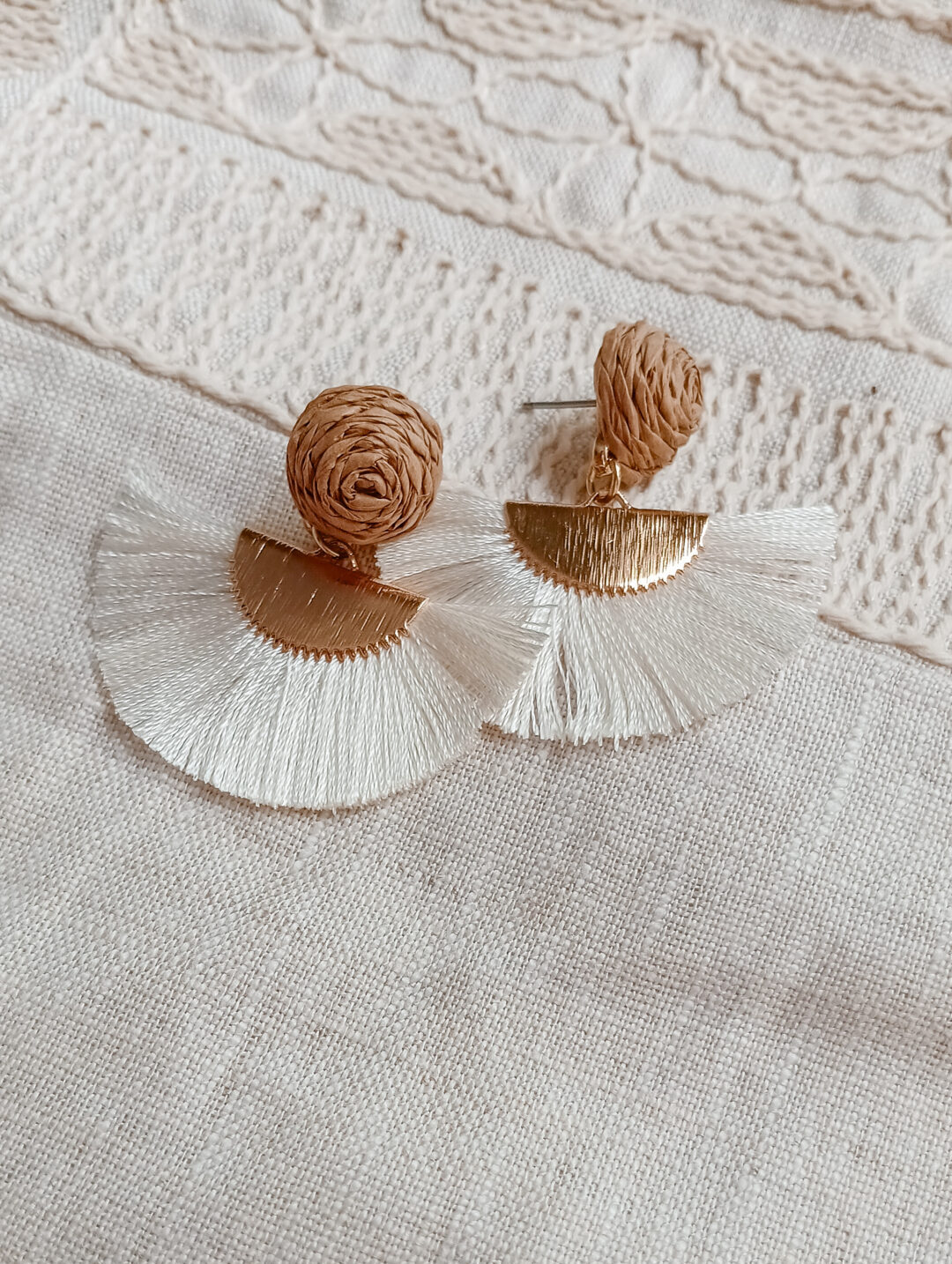 oorbel Boho off white